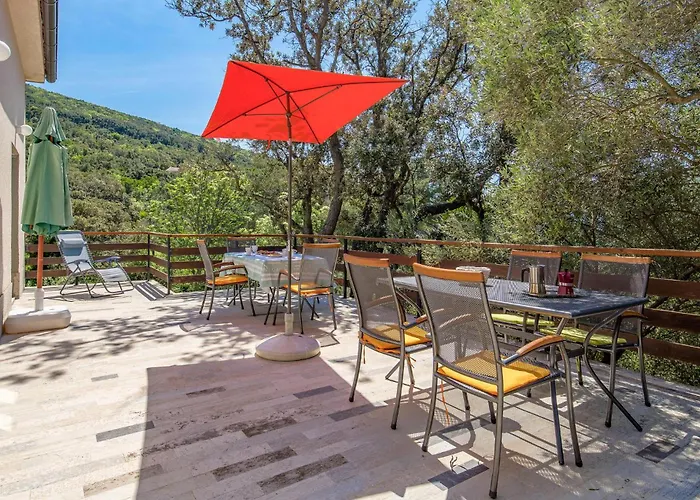 3 Bedroom In * Cres