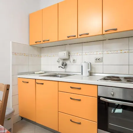 Apartment 3 Bedroom In