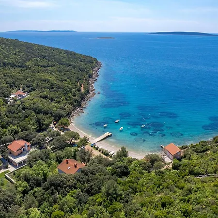 Apartment 3 Bedroom In Cres