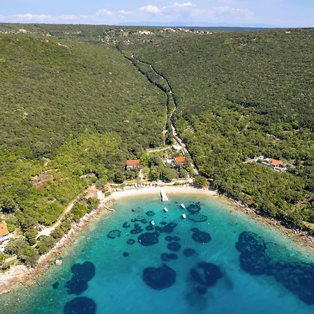 3 Bedroom In Cres
