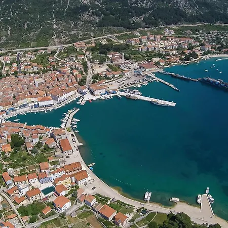 Apartment 3 Bedroom In Cres