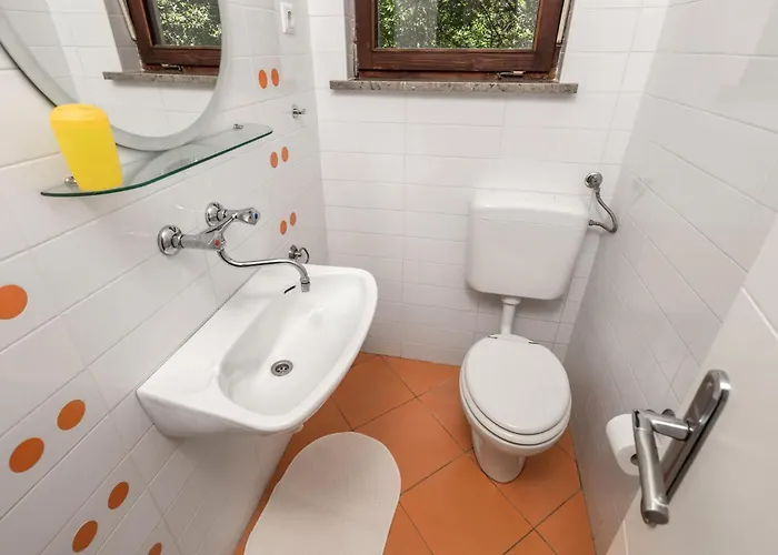 3 Bedroom In Διαμέρισμα *